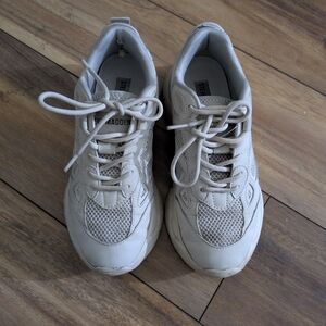 Steve Madden Cream Sneakers